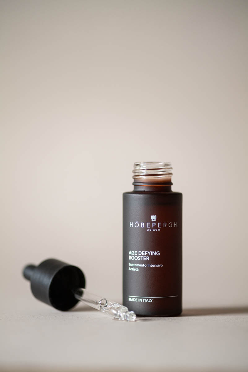 AGE DEFYING BOOSTER (WITH VITAMIN C)