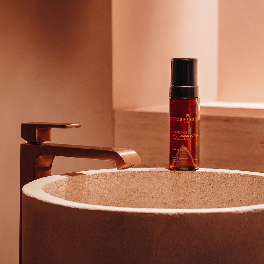 CLEANSING AND TONING LOTION | DETERGENTE E TONICO