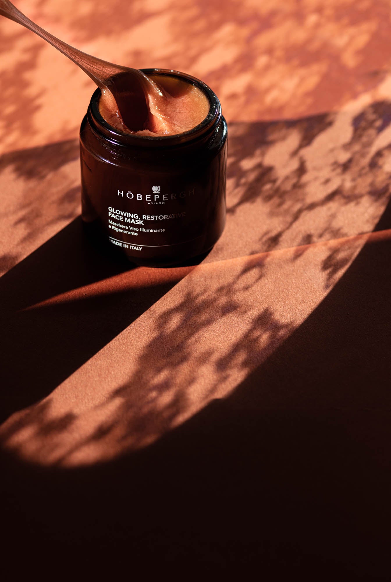 GLOWING RESTORATIVE FACE MASK | MASCHERA VISO ILLUMINANTE E RIGENERANTE