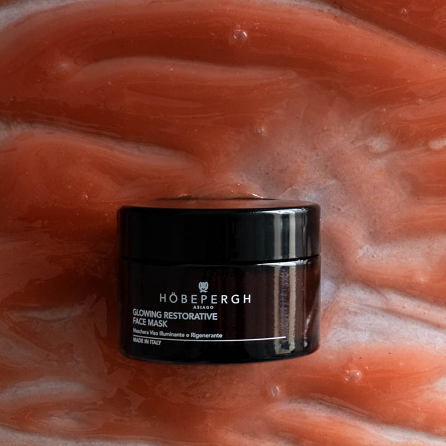 GLOWING RESTORATIVE FACE MASK