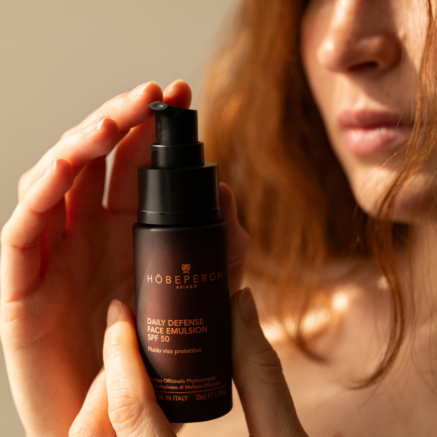DAILY DEFENSE FACE EMULSION SPF 50 | FLUIDO VISO PROTETTIVO SPF 50