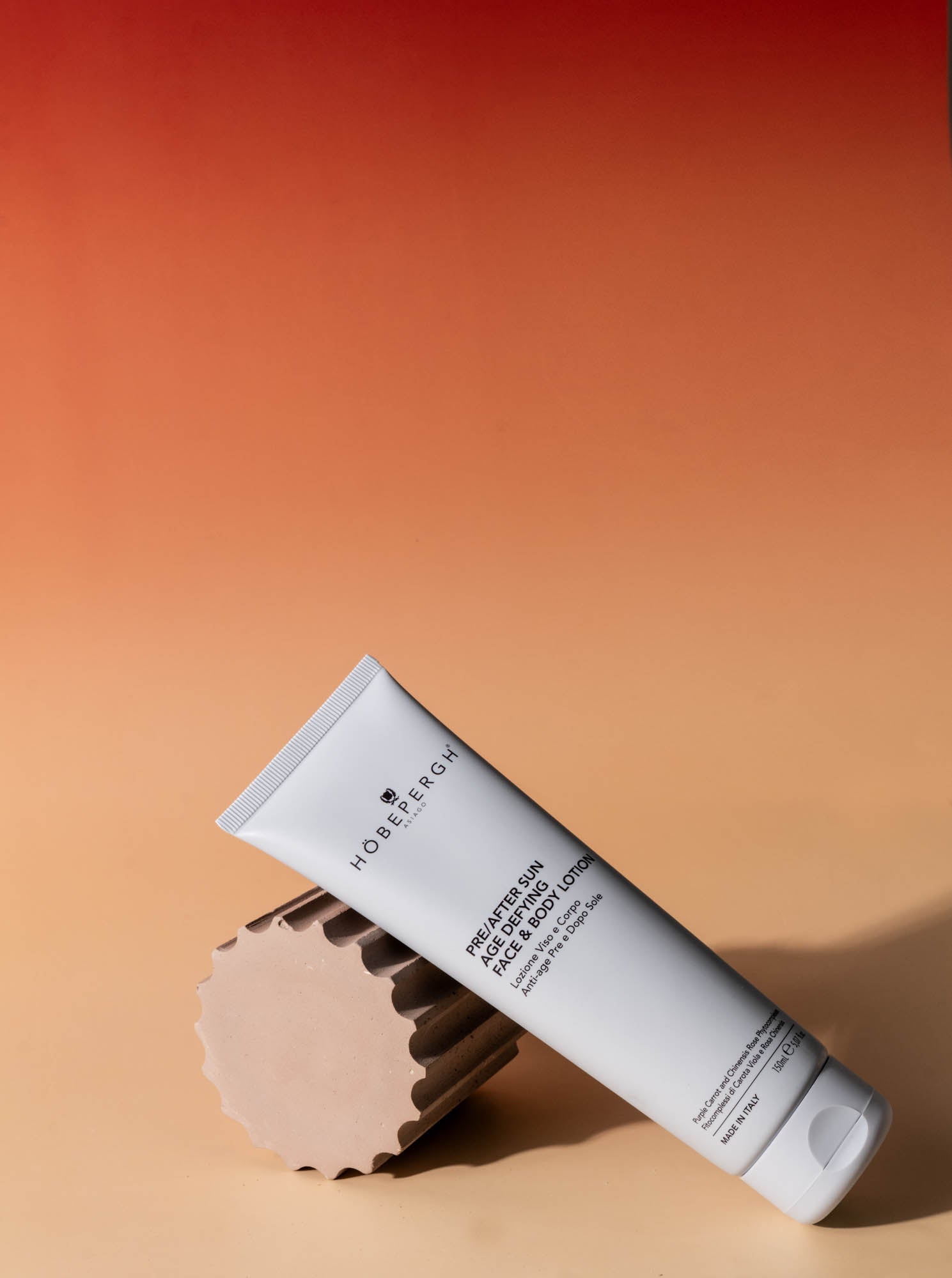 PRE/AFTER SUN HYDRATING ANTI-AGEING FACE & BODY LOTION| LOZIONE VISO E CORPO ANTI-AGE PRE E DOPO SOLE